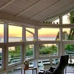 Casa vacanze Magical Front Row Sea Views At Anslet