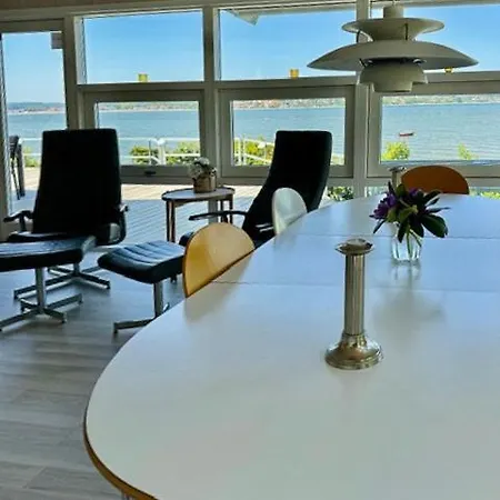 Magical Front Row Sea Views At Anslet * 하데르슬레우