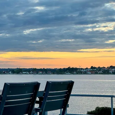 Ferienhaus Magical Front Row Sea Views At Anslet *