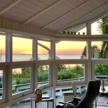 Hébergement de vacances Magical Front Row Sea Views At Anslet