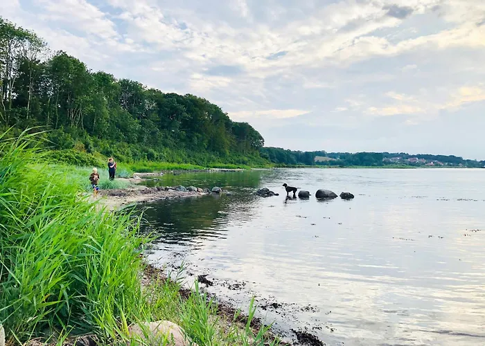 Magical Front Row Sea Views At Anslet Beach * ハザスレウ